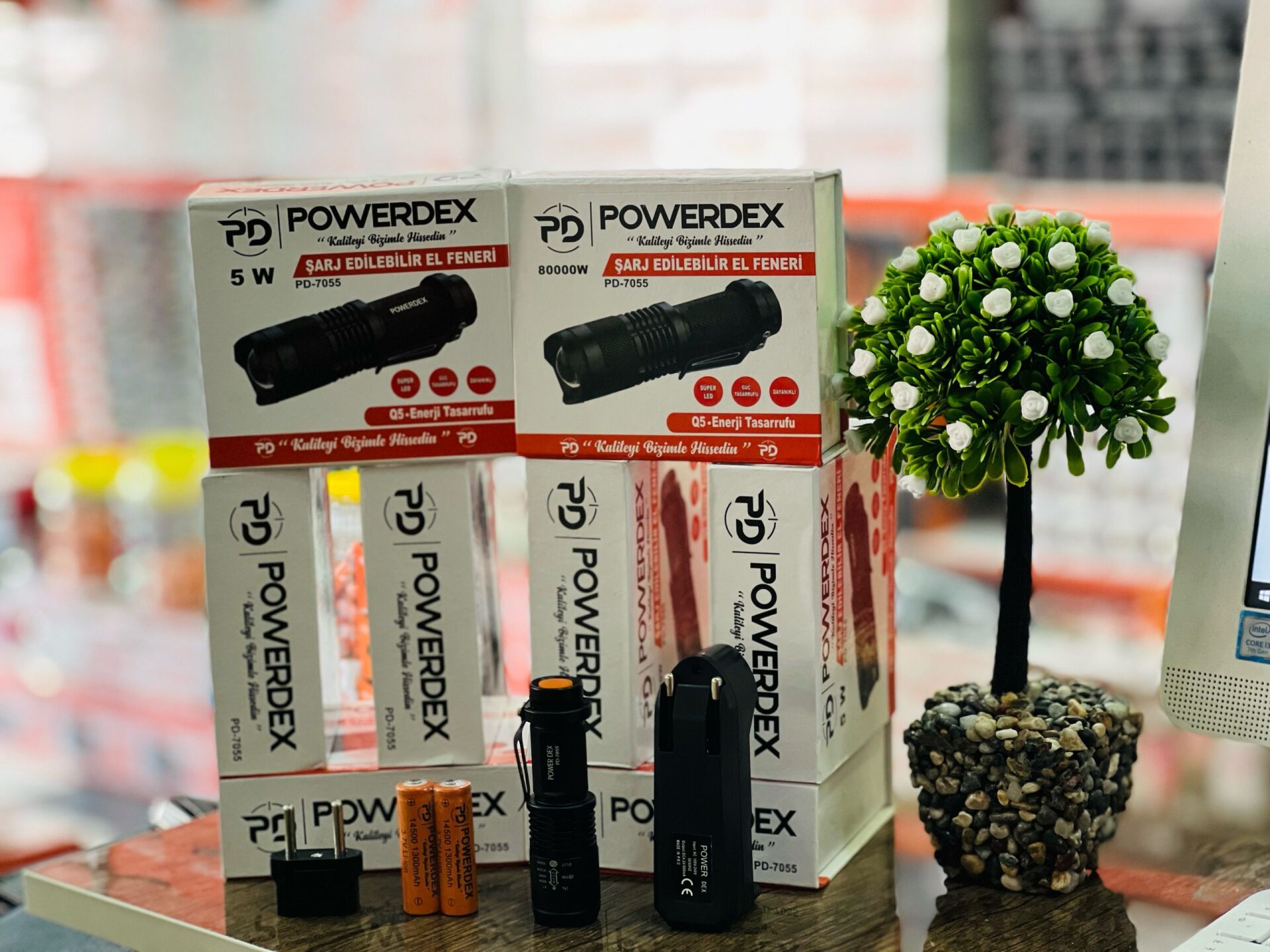 PD-7055 ŞARJ EDİLEBİLİR EL FENERİ