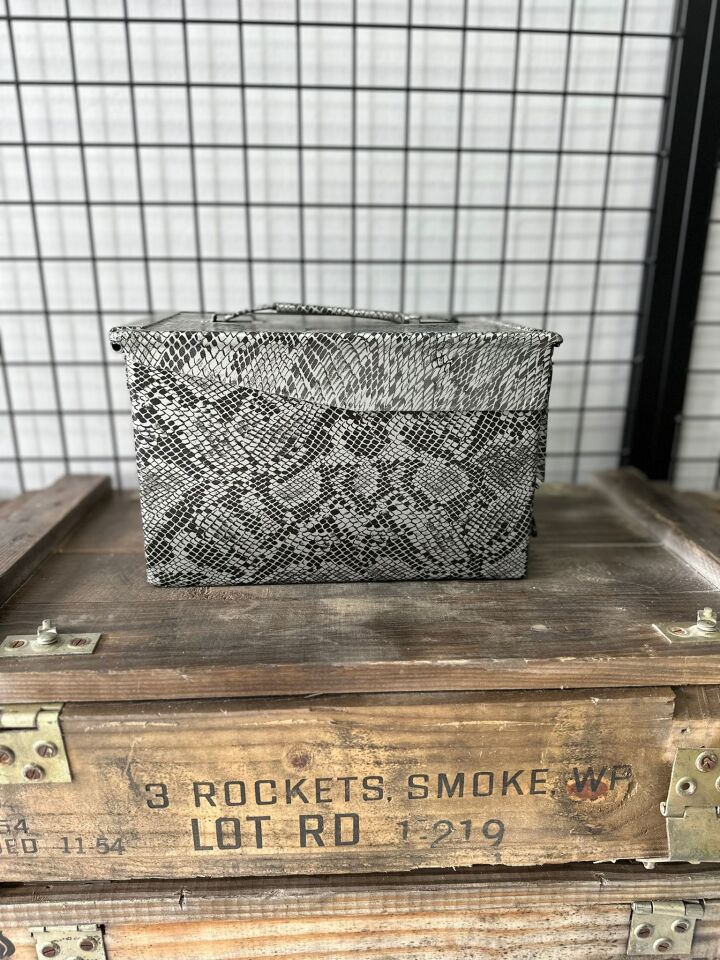 Sulu Kaplama Desenli Özel Yapım Metal Mühimmat Sandığı (MKE)