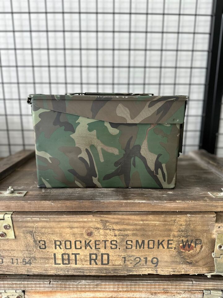 Sulu Kaplama Desenli Özel Yapım Metal Mühimmat Sandığı (MKE)