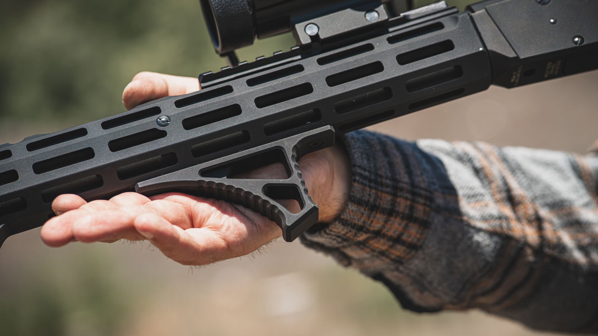 NSC 6013 Alüminyum Hafifletilmiş Çift Açılı M-LOK Handstop (GEN1-L)