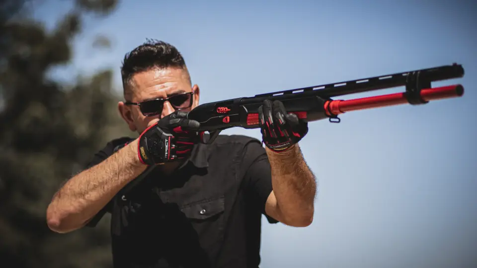 Capra Arms MOD 203 Tactical Kırkayaklı Siyah Otomatik Av Tüfeği