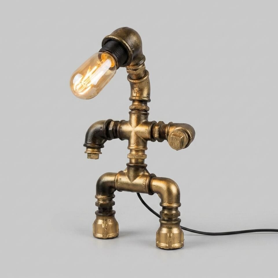 Ayakta Duran Adam Görünümlü Tasarım Masa Lambası