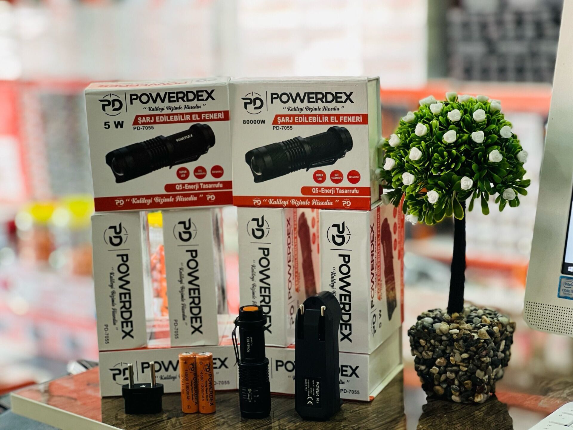 PD-7055 ŞARJ EDİLEBİLİR EL FENERİ